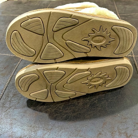 🌼Cozy Boots🌼 - Picture 8 of 11